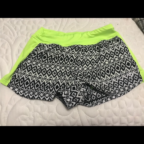 + fit & famous. - Picture 1 of 2